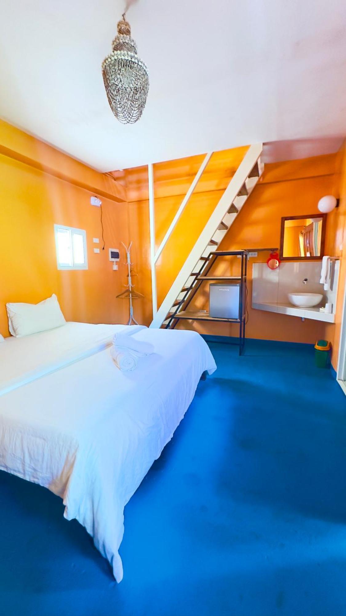 In Dai Aquasports And Beach Resort سانتا في المظهر الخارجي الصورة