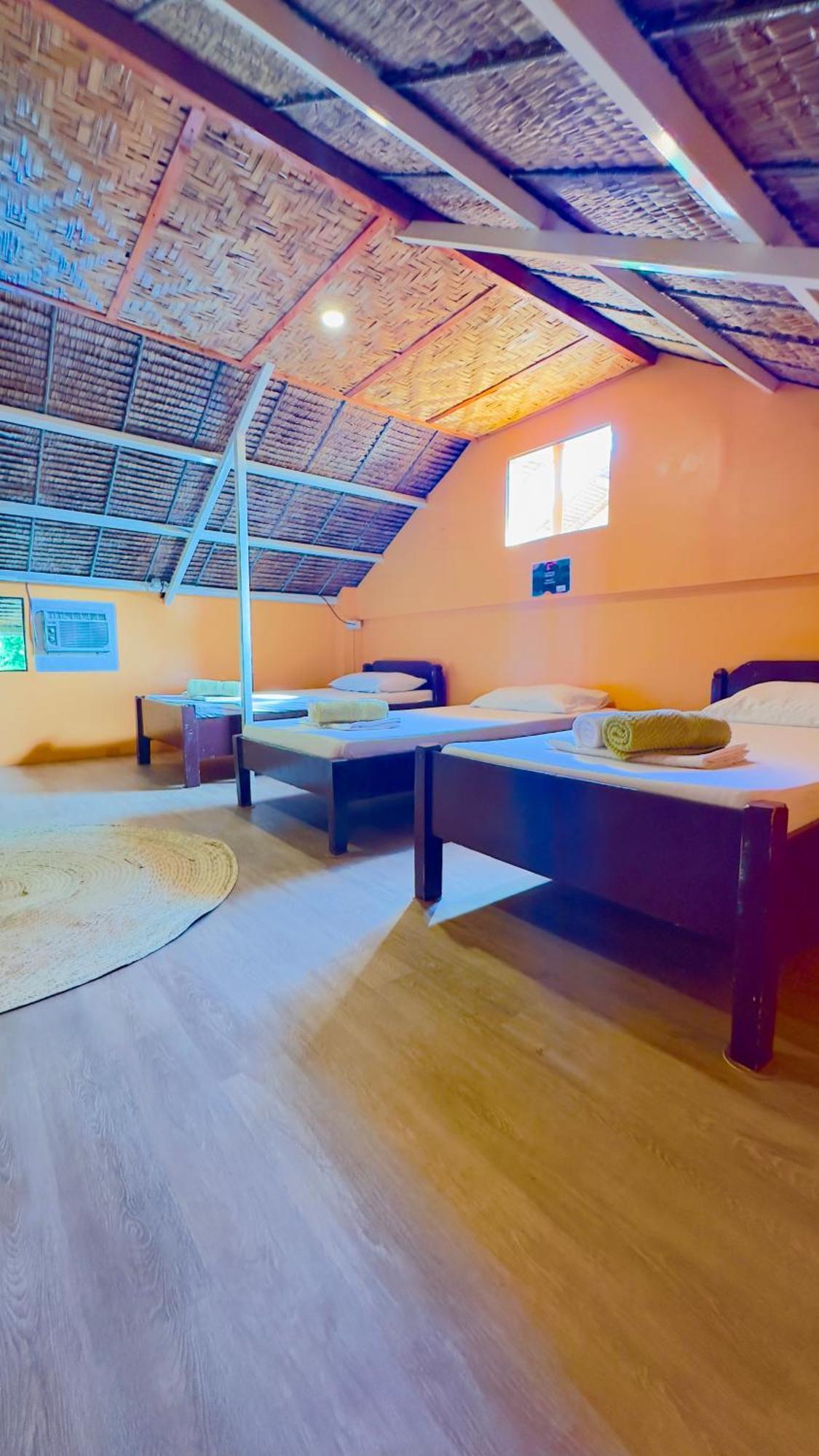 In Dai Aquasports And Beach Resort سانتا في المظهر الخارجي الصورة